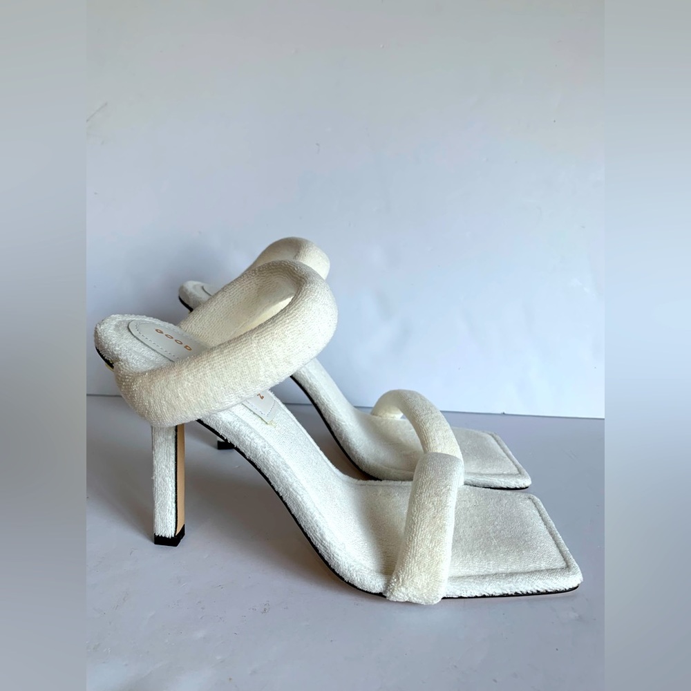 Good America Heels Women's 5M White Terry Cloth‎ Square Toe Shoes Slip On Modern